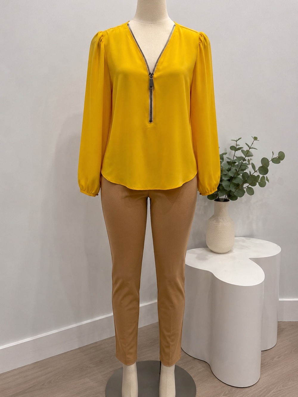 Carmen Yellow Zip-Front Long Sleeve Blouse Size S